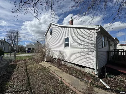 920 N Walnut St, Kewanee, IL 61443 photo 3