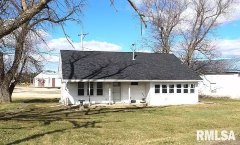 206 N 2nd St, Neponset, IL 61345