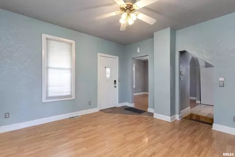 1725 12th St, Moline, IL 61265 photo 3