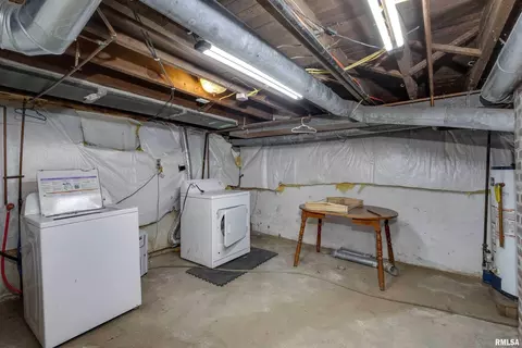 1725 12th St, Moline, IL 61265 photo 17
