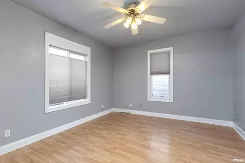 1725 12th St, Moline, IL 61265 photo 4