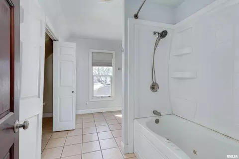 1725 12th St, Moline, IL 61265 photo 15