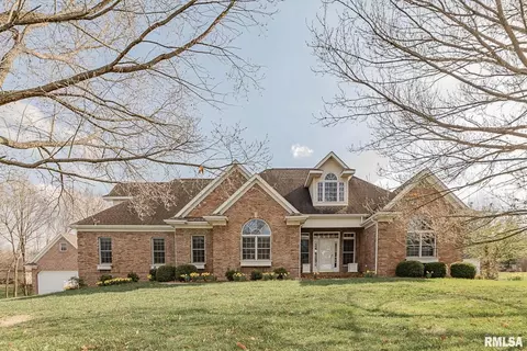 1400 Belle Terre Ct, Herrin, IL 62948