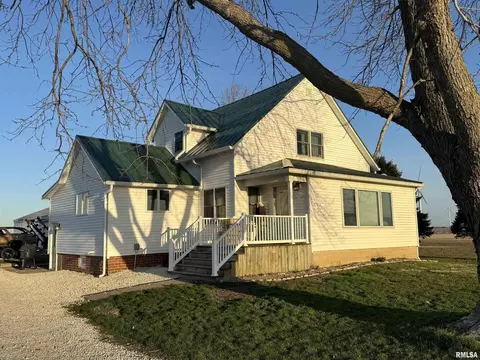8103 E 1700 St, Cambridge, IL 61238