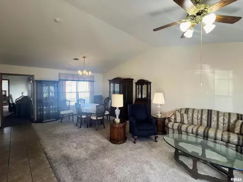 1507 Cheyenne Dr, Marion, IL 62959 photo 5
