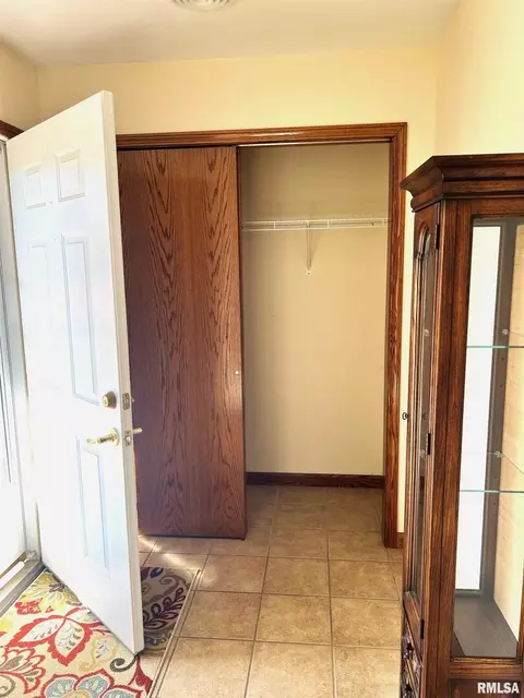 1507 Cheyenne Dr, Marion, IL 62959 photo 4