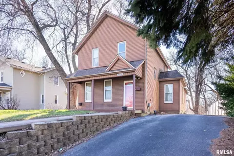 1606 Belle Ave, Davenport, IA 52803