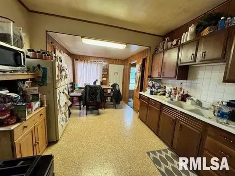 1811 1st Ave, Silvis, IL 61282 photo 7