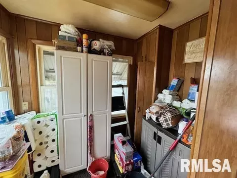 1811 1st Ave, Silvis, IL 61282 photo 8