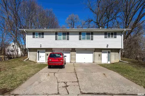 1656 W 15th St, Davenport, IA 52804
