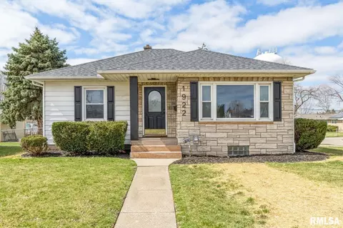 1922 N Lincoln Ave, Davenport, IA 52804