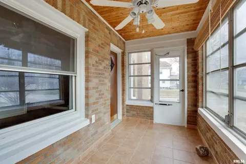 1328 19th Ave, Moline, IL 61265 photo 7