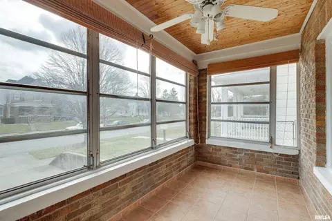 1328 19th Ave, Moline, IL 61265 photo 8