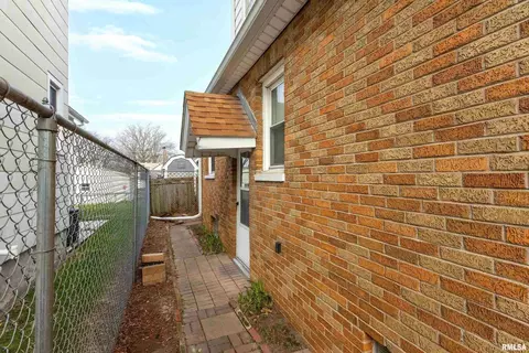 1328 19th Ave, Moline, IL 61265 photo 6