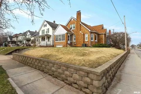 1328 19th Ave, Moline, IL 61265 photo 2