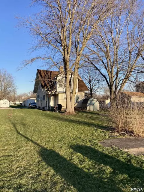 205 N School St, Atkinson, IL 61235 photo 20