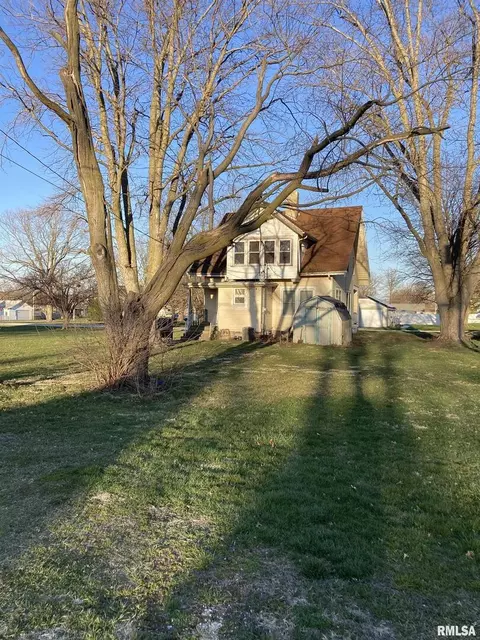 205 N School St, Atkinson, IL 61235 photo 19