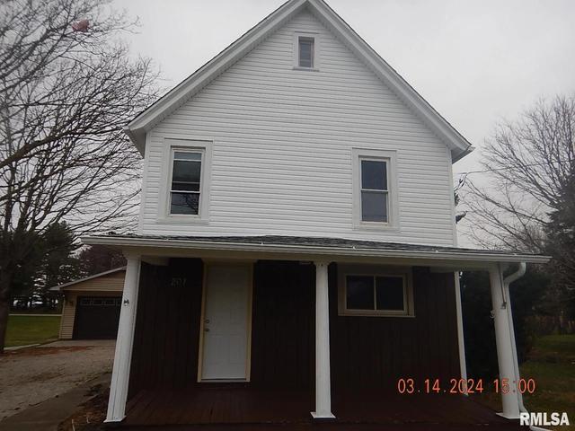 201 N 6th St, Neponset, IL 61345