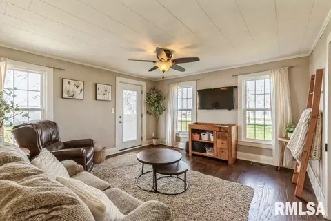 213 S State St, Atkinson, IL 61235 photo 19