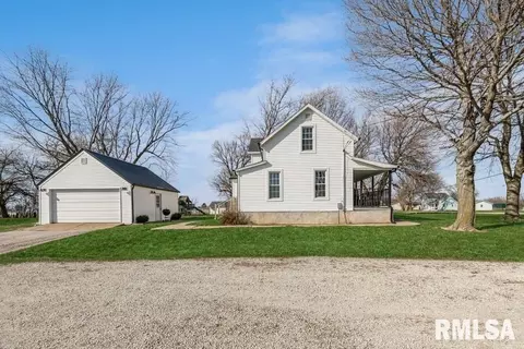 213 S State St, Atkinson, IL 61235 photo 4