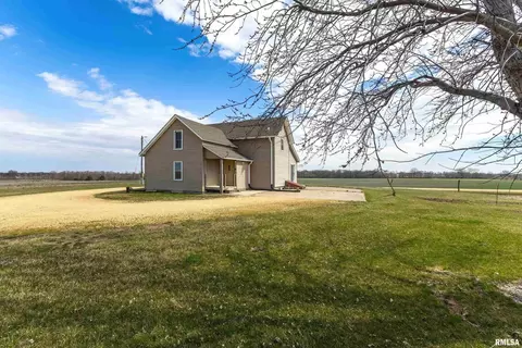 29910 140th Ave, Donahue, IA 52746