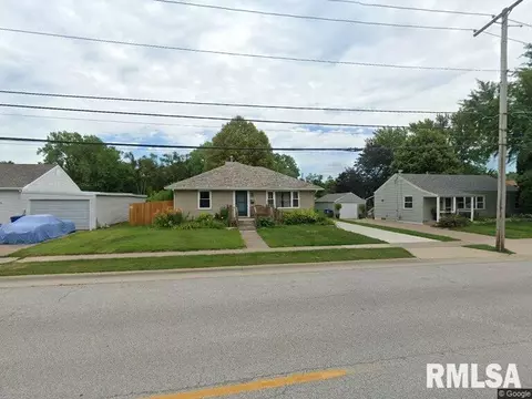 1315 14th St, Bettendorf, IA 52722