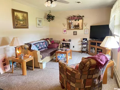 1902 N State St, Marion, IL 62959 photo 5