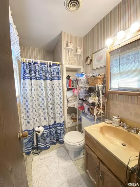 1902 N State St, Marion, IL 62959 photo 10