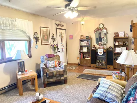 1902 N State St, Marion, IL 62959 photo 6