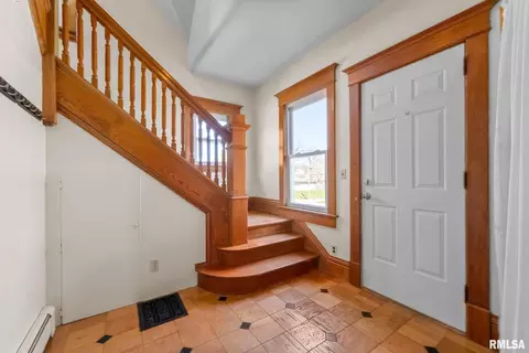404 SE 5th St, Aledo, IL 61231 photo 4