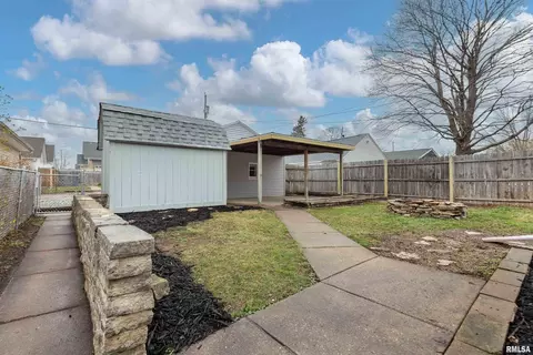1905 31st St, Moline, IL 61265 photo 4