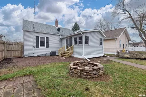 1905 31st St, Moline, IL 61265 photo 5