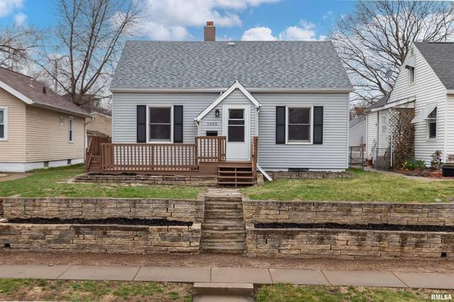 1905 31st St, Moline, IL 61265