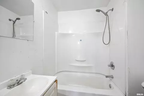721 17th Ave, Moline, IL 61265 photo 5