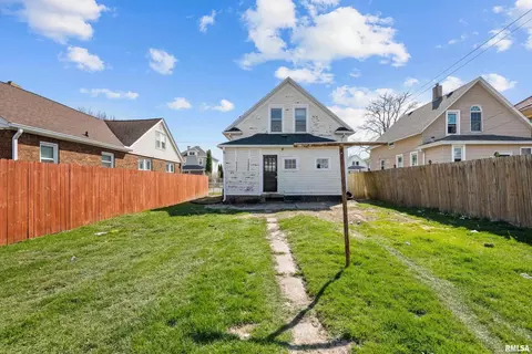 721 17th Ave, Moline, IL 61265 photo 2