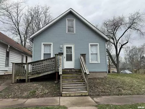 722 5th St, Rock Island, IL 61201