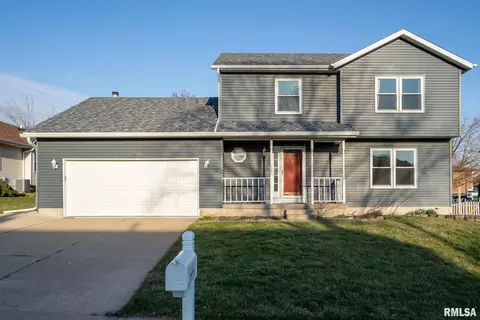 4311 Regency Pl, Davenport, IA 52806