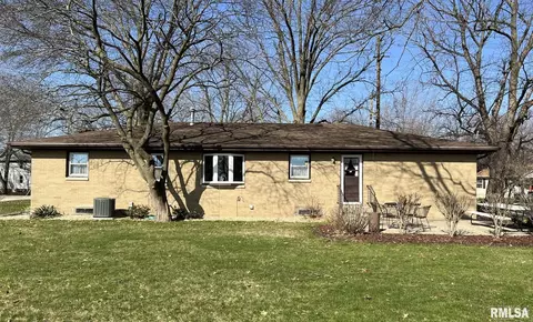 703 NE 3rd Ave, Galva, IL 61434 photo 5