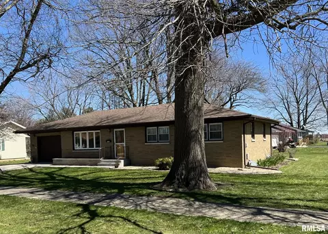 703 NE 3rd Ave, Galva, IL 61434 photo 2