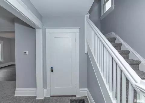 1611 28th Ave, Moline, IL 61265 photo 8