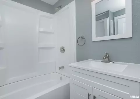 1611 28th Ave, Moline, IL 61265 photo 20
