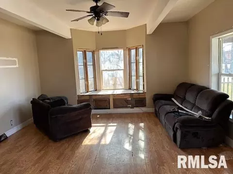1706 12th St, Viola, IL 61486 photo 5
