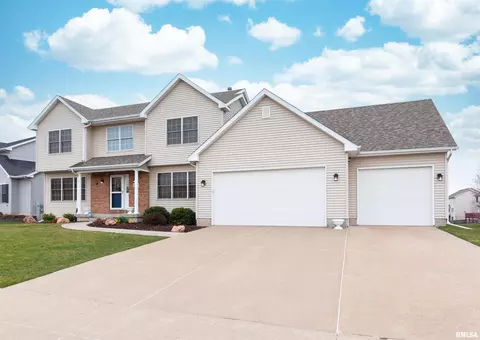 2721 E 59th St, Davenport, IA 52807