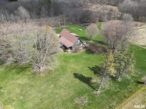 1322 Kent St, Kewanee, IL 61443 photo 3
