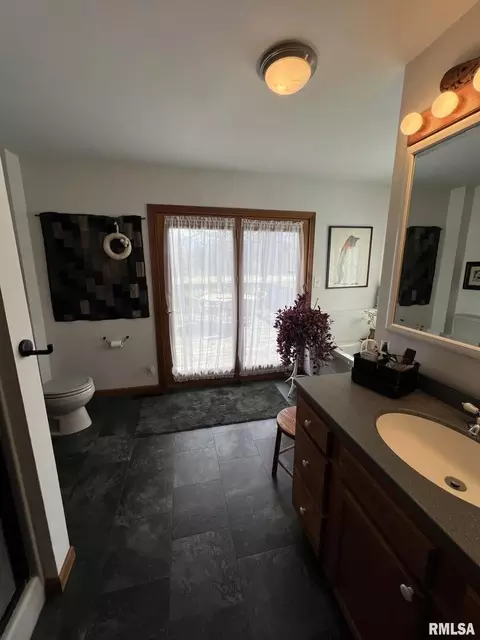 1322 Kent St, Kewanee, IL 61443 photo 36
