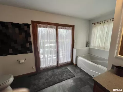 1322 Kent St, Kewanee, IL 61443 photo 41