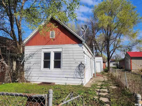 135 Locust St, Quincy, IL 62301