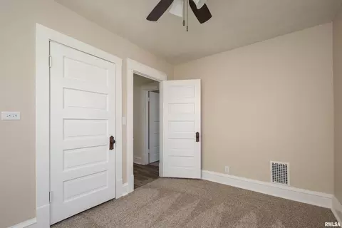 2118 15th St, Moline, IL 61265 photo 19