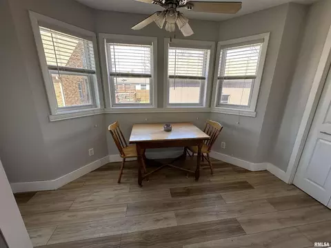 2206 44th St, Moline, IL 61265 photo 12
