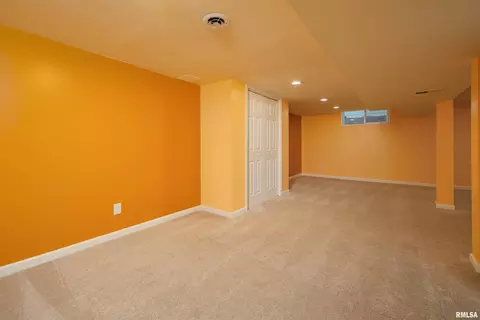 923 33rd Ave, Moline, IL 61265 photo 22